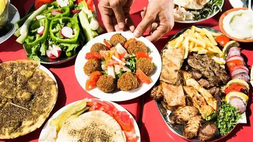 Экскурсия Эндрю Циммерна по закоулкам Дубая Рестораны