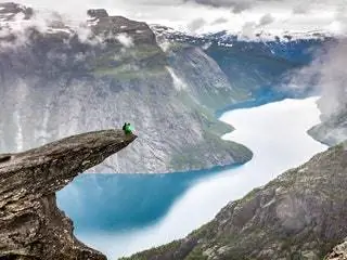 На изображении может находиться природа гора на улице пейзаж горного хребта Peak Land and Adventure