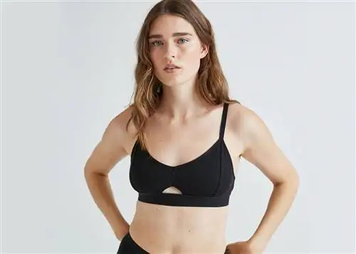 На изображении может находиться одежда купальный костюм одежда нижнее белье нижнее белье человек и бюстгальтер