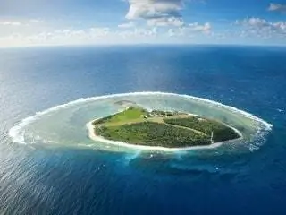 На изображении может находиться Земля на улице природа океан море вода береговая линия пляж побережье остров и атолл