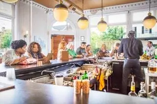 Гастрономический тур по первым площадям Саванны