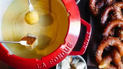 Отель NoMad в Нью-Йорке готовит меню фондю, и это все