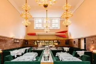 Германия Берлин Ресторан Pauly Saal Германия Берлин Ресторан Pauly Saal