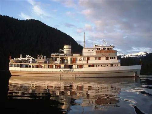 Лодочная компания Mist Cove Лодочная компания Mist Cove