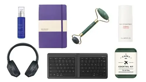 Это изображение может содержать электронику, компьютерную клавиатуру, компьютерное оборудование, аппаратное обеспечение, компьютер, клавиатуру и текст.