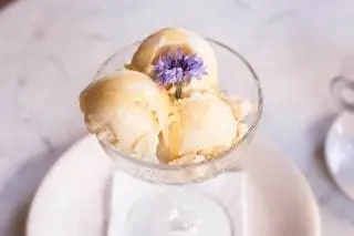Кейптаун Южная Африка Бары Бар Milk and Honey Bar