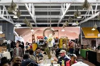 Южная Африка Рынки Кейптауна The Neighbourgoods Market