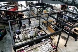 Южная Африка Рынки Кейптауна Продовольственный рынок Вирджинии на набережной