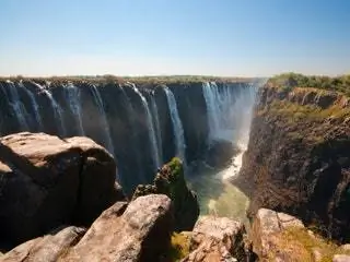 На изображении может находиться вода на улице природа река и водопад