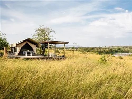 Это изображение может содержать Сельская местность На открытом воздухе Природа Здание Сельское жилье Жилье Пастбище Поле и кусты