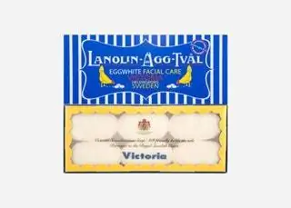 У черных точек нет шансов, когда вы намыливаетесь этим шведским продуктом. Яичный белок является звездным ингредиентом, стоящим за