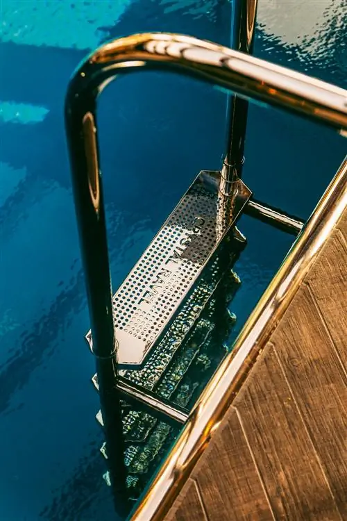 Журнал Cond Nast Traveller, июль 2019 г. Против текущих круизов Crystal