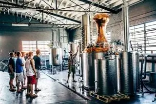 Винокурня High Wire Distillery в Чарльстоне