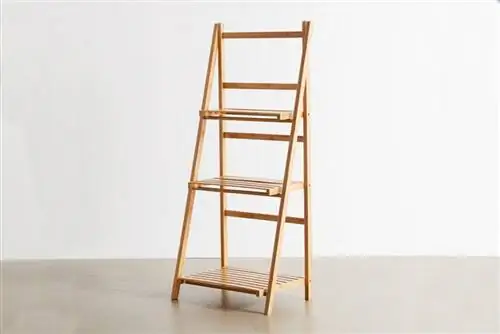 На изображении может находиться полка для магазина мебель стул и дерево