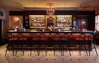 Мельбурн, Австралия, бар The Everleigh