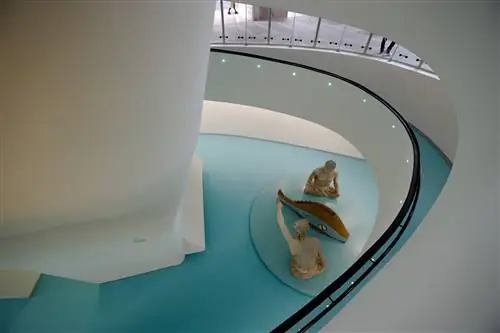 Museo del Novecento Музей двадцатого века, расположенный во дворце Палаццо дель Аренгарио в Милане, Ломбардия.