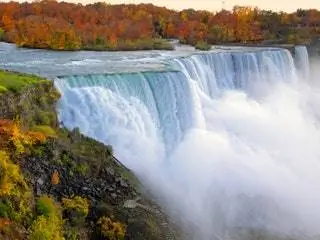 На изображении может находиться вода река на улице природа и водопад