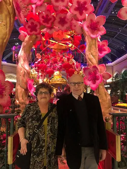 На изображении может находиться фестиваль Human Person Festival Crowd and Mart Smeets