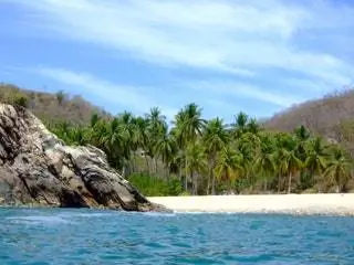 На изображении может находиться Земля на улице природа Береговая линия Вода Океан Море Побережье Лето и тропики