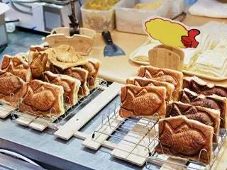 На изображении может находиться пекарня, еда, хлеб и вафли