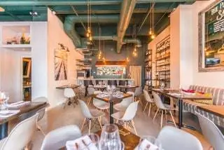 Интерьер ресторана Fooqs в Майами