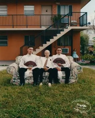 Страна молока и меда. Фото Александра Саладригаса, стилизовано Александром Джулианом. Джеффри Батиста