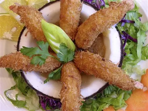 На изображении может находиться еда жареный куриный бургер и приправа