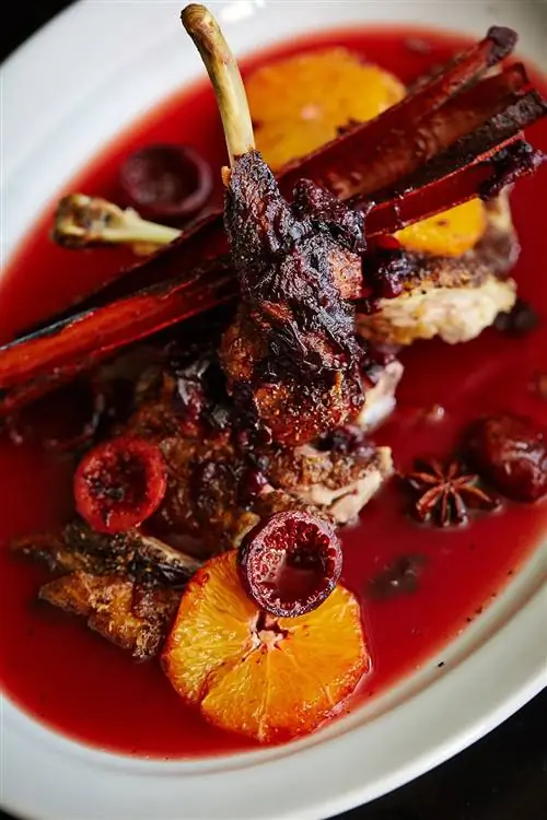 На этом изображении могут находиться животные, морепродукты, еда, морская жизнь, лобстер, мука и растения.