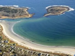 На изображении может находиться Пейзаж на улице Природа Пейзажи Океан Вода Море Береговая линия Земля Вид с воздуха и побережье