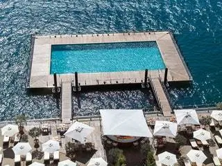 Это изображение может содержать док-порт и пирс Waterfront.