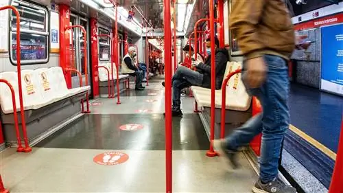 Случаи коронавируса в Италии упали после нескольких недель блокировки