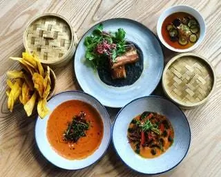 На изображении может находиться миска еда еда тарелка растение суп миска карри и тушеное мясо