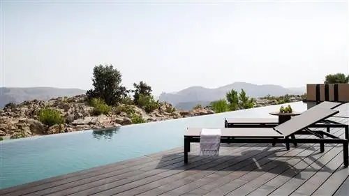 Важнейшие тренды велнес-путешествий: звуковые ванны, щекочущие шлемы и многое другое