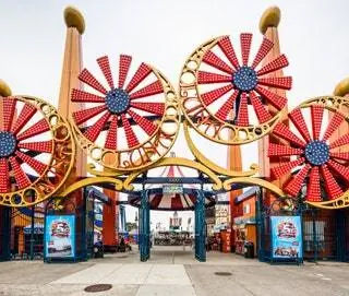 Луна Парк