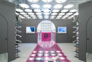 Церемония открытия магазинов в Нью-Йорке