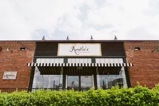 США Северная Каролина Charlotte Bakery Французская пекарня Amlie's Caf