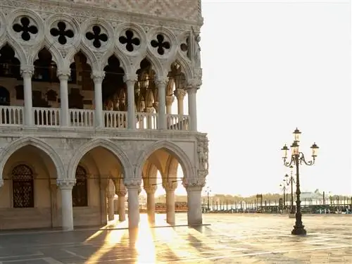 Куда отправляются в отпуск Анна Суи, Ребекка Тейлор и другие модельеры