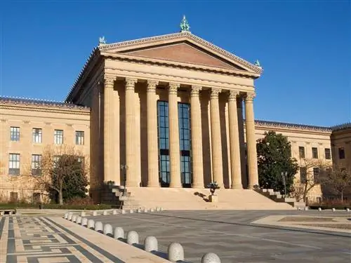 На изображении может находиться архитектура здание колонна колонна офисное здание городской город город и центр города