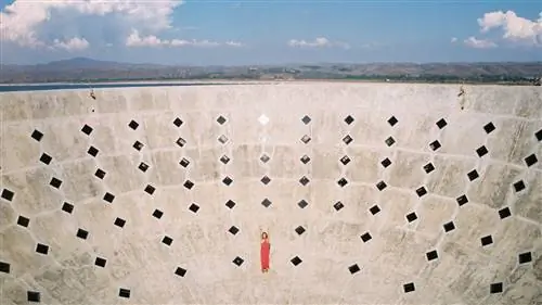 Стиль путешествий Мары Хоффман основан на компрессионных чулках с гордостью