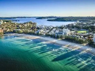 На изображении может находиться суша на улице природа океан море вода береговая линия пейзаж пейзаж пляж и вид с воздуха