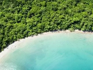 Это изображение может содержать На открытом воздухе Природа Земля Береговая линия Вода Океан Морской пейзаж Пейзаж Побережье и пляж