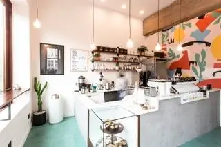 США Орегон Кофейня в Портленде Never Coffee Lab