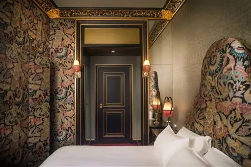 Интерьер отеля Maison Souquet Paris