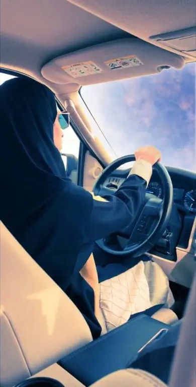 Sondos Alhamad of Dhahran за рулем автомобиля Саудовская Аравия