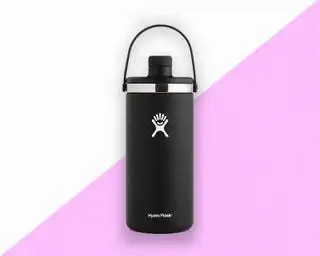 Это изображение может содержать бутылку и шейкер