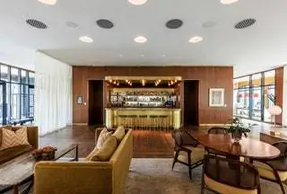 Гостиная в баре Dewberry Bar Charleston