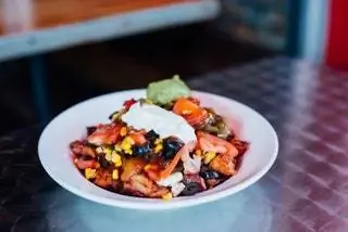 Монреаль Квебек Канада Ресторан Poutine Poutineville
