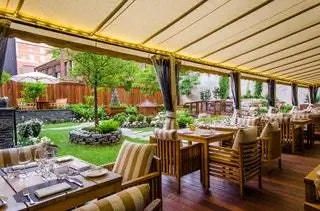 Монреаль Квебек Канада Бранч в ресторане Maison Boulud