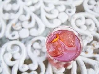 Расстрельный отряд Old Man Bar's Mezcal Lemon Pomegranate and Lambrusca