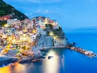 Это изображение может содержать Природа На открытом воздухе Береговая линия Вода Земля Океан Море Мыс Побережье Скала и Пейзаж